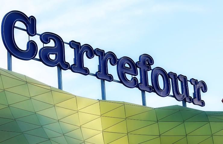Carrefour licenzia centinaia di lavoratori in Italia