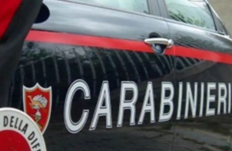 Auto dei carabinieri a Foggia