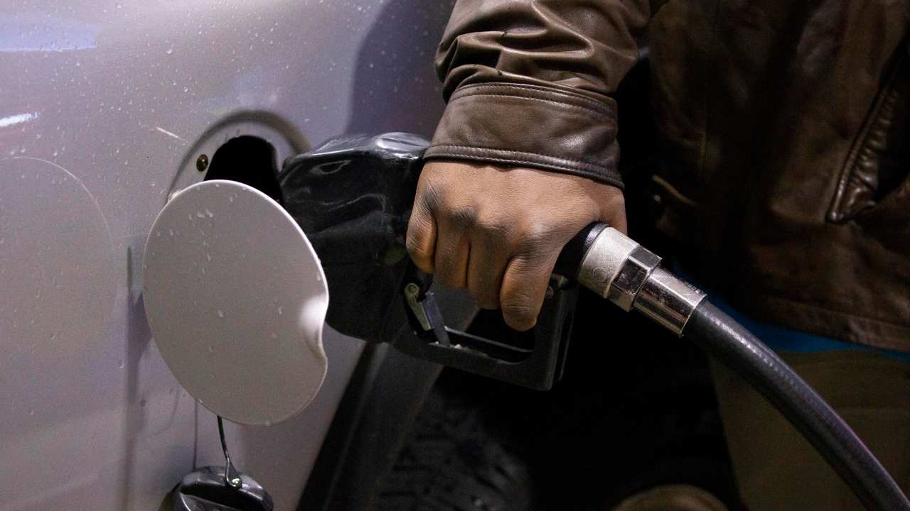 prezzo petrolio benzina