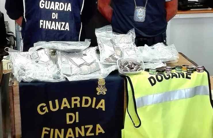 Guardia di Finanza tasse droga