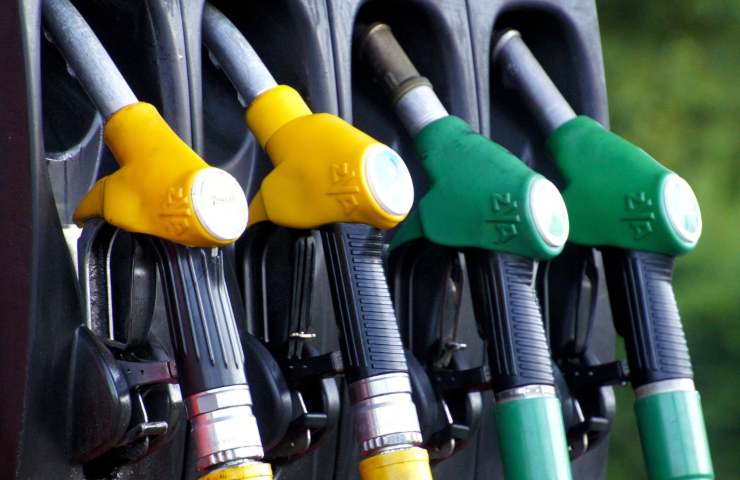 Benzina 