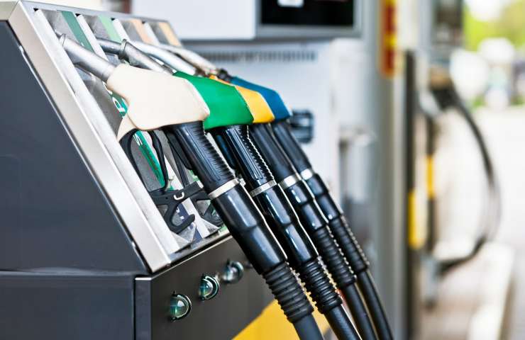 Carburante alcuni consigli risparmiare federMobilità