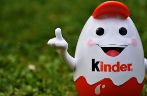 Kinder Ferrero uova rischio salmonella