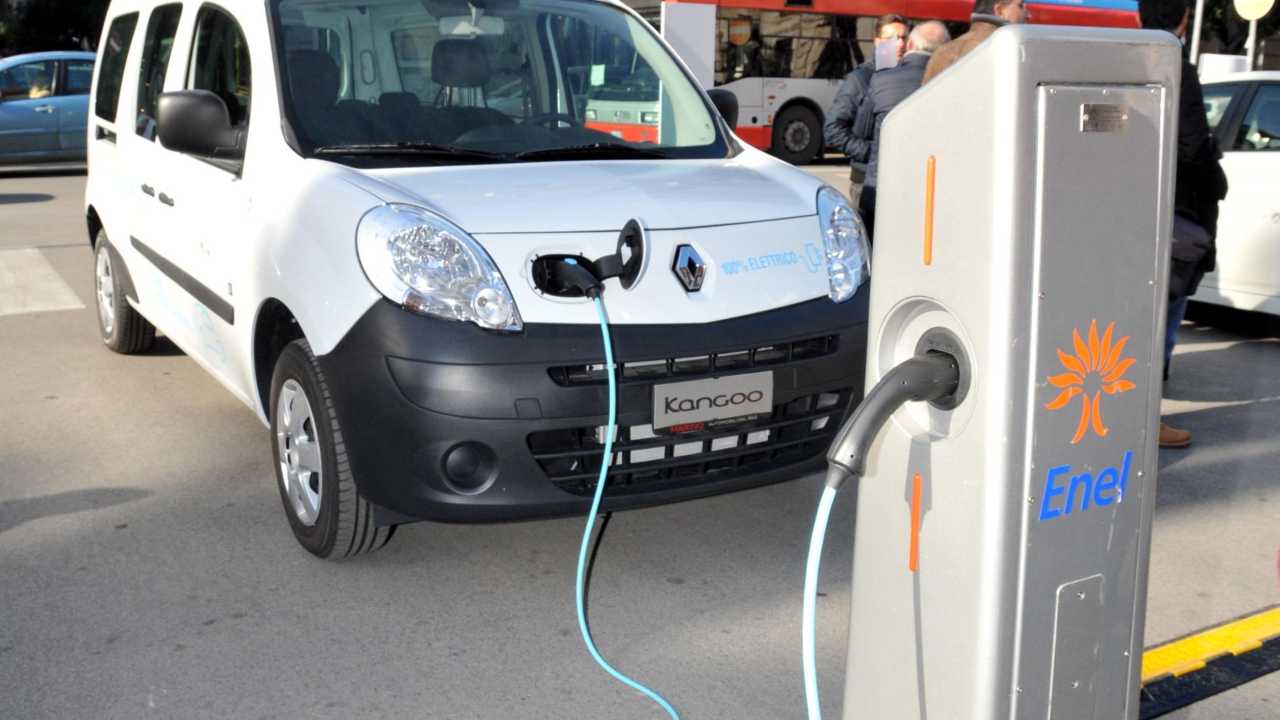 Bonus colonnile auto elettriche