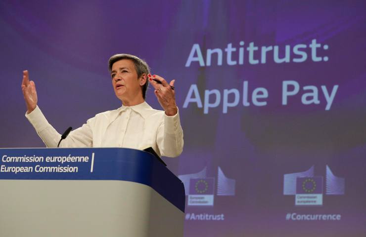 Apple accusata Antitrust sistema pagamenti