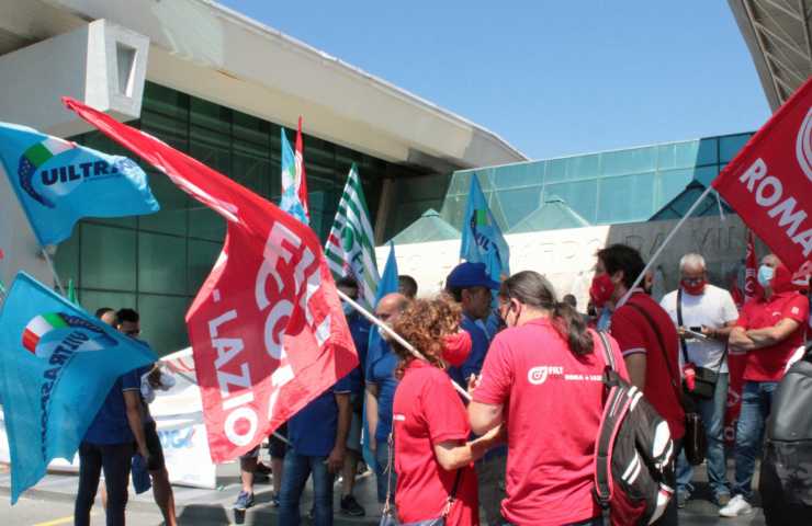 Protesta lavoratori Leonardo 