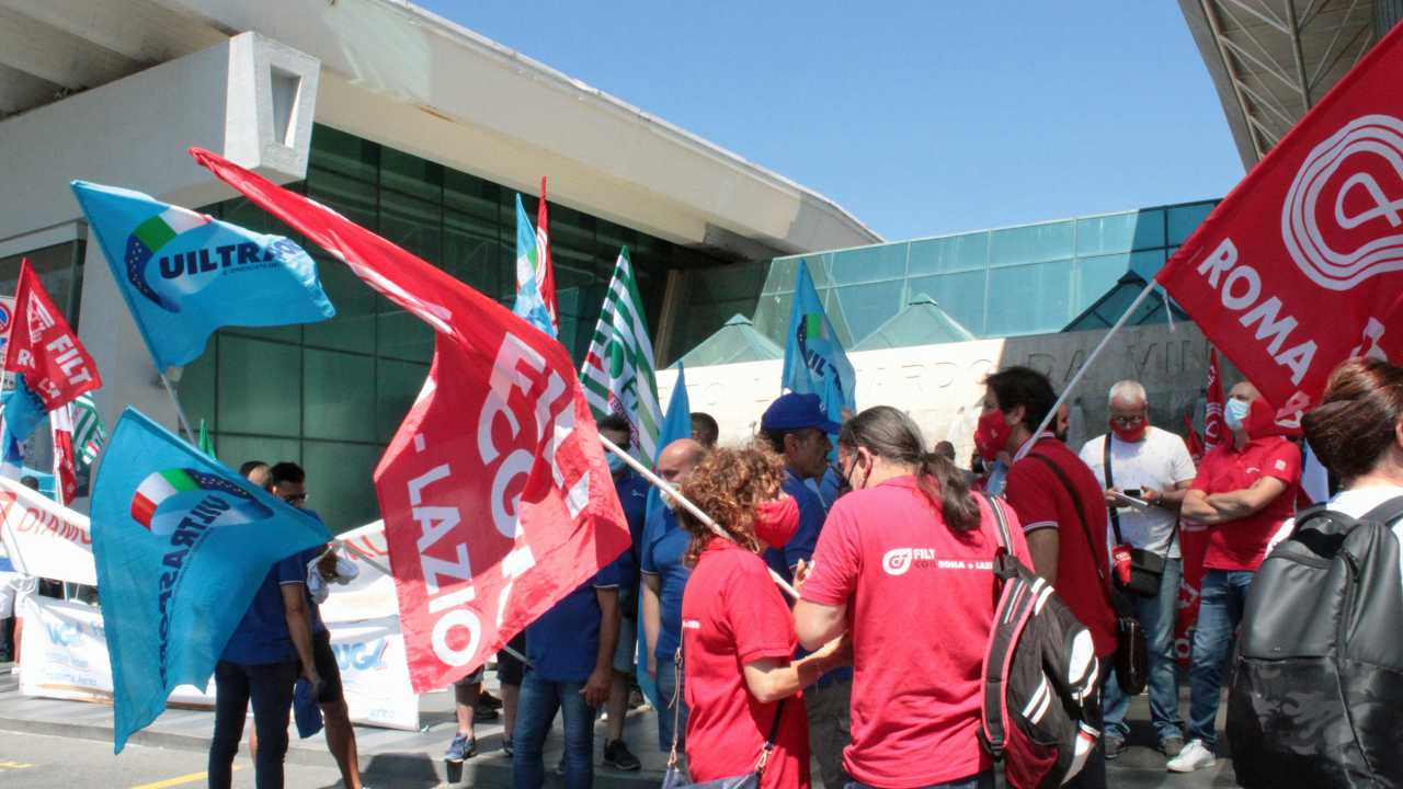 Protesta lavoratori Leonardo
