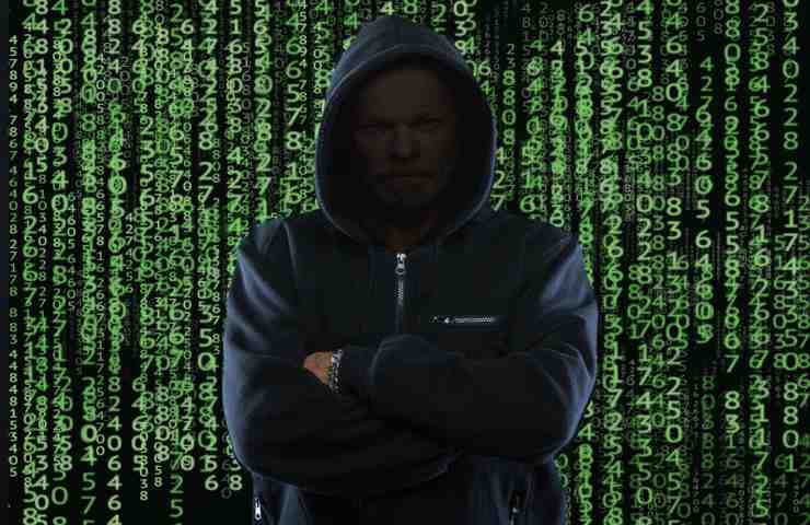 Una rappresentazione di un ladro informatico