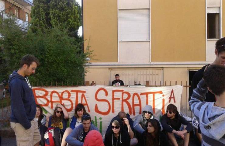 Protesta anti Sfratti BonificoBancario 20220829