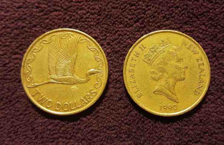 Moneta regina Elisabetta II 