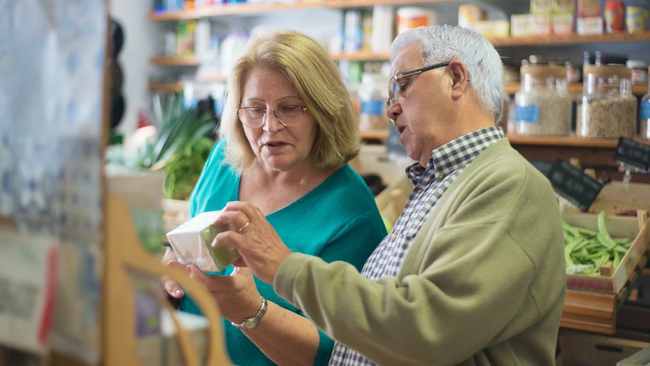 Scegli questo supermercato: sconti per gli over 65