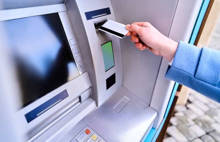 Crisi atm Verderio comune senza bancomat