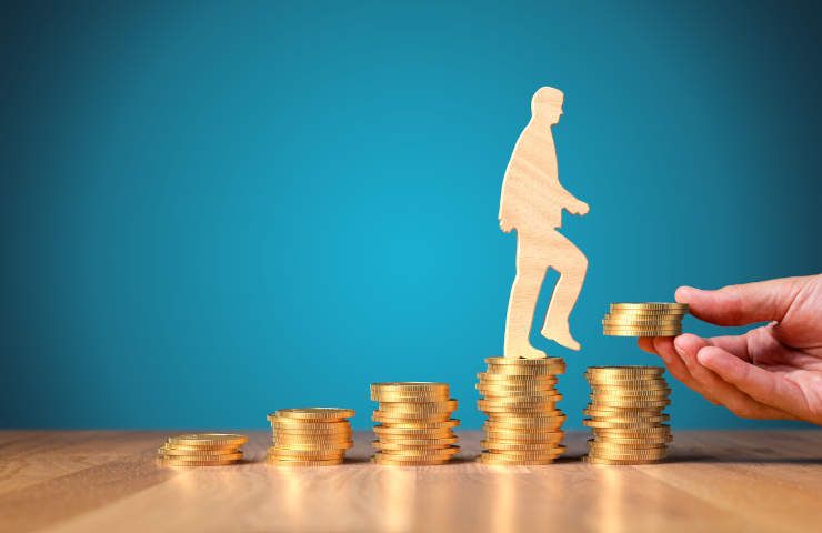 Aumento stipendio dipendenti settore assicurativo 200 euro mese