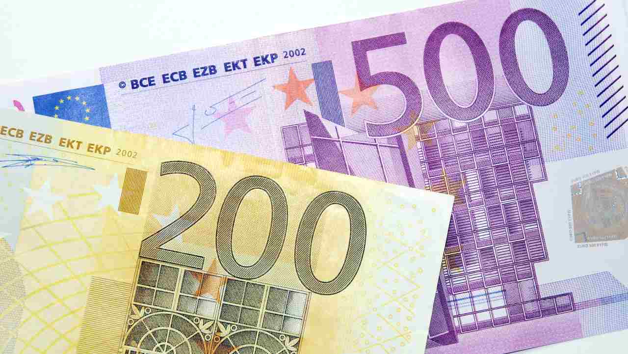 Bonus 700 euro dicembre
