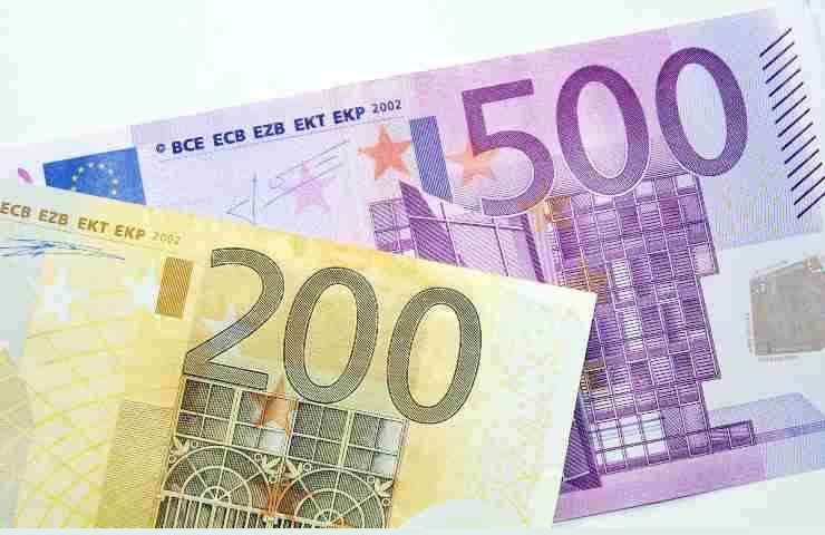 Bonus 700 euro dicembre