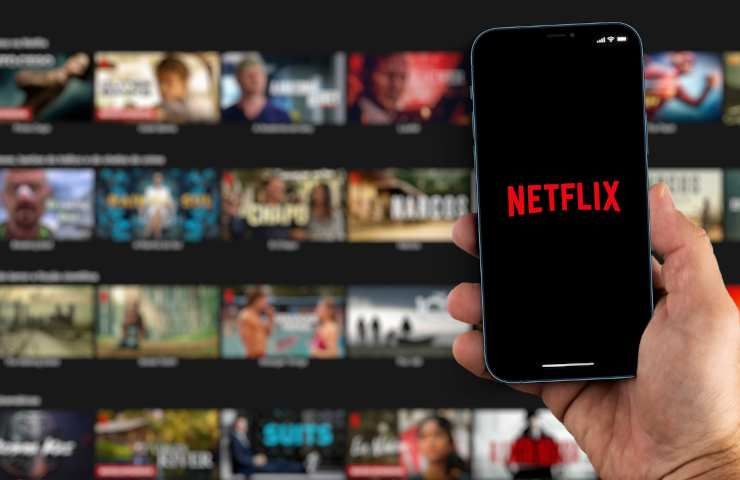 Stipendio Netflix assistente volo 385000 dollari anno