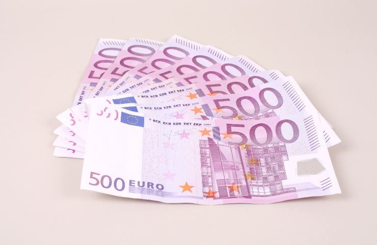 bonifico 4 mila euro guai