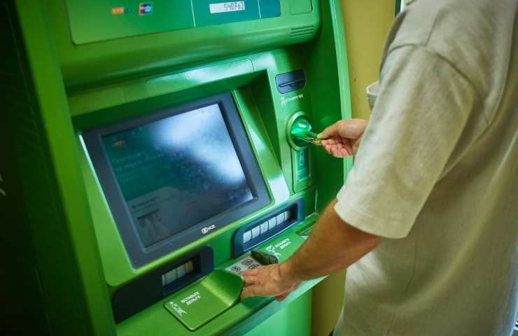 Versare assegno bancomat come fare