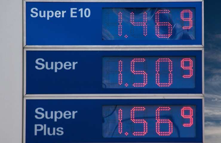 Prezzi benzina diesel calo nuove tariffe