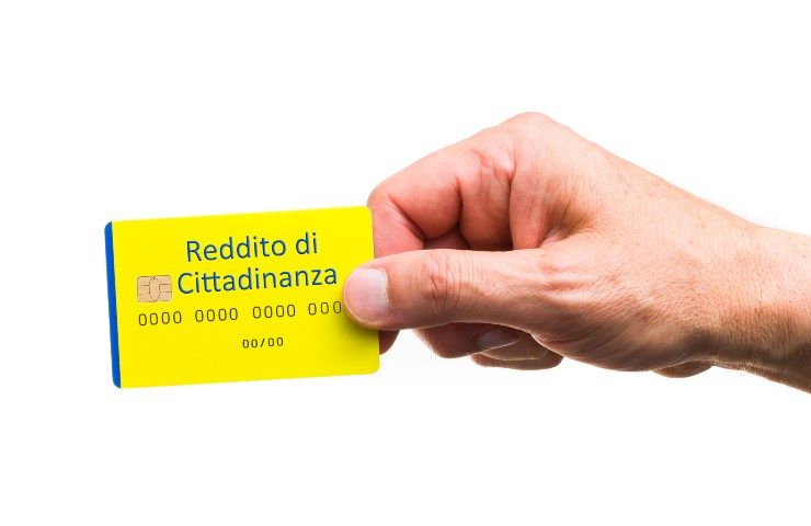 Reddito di Cittadinanza bufera