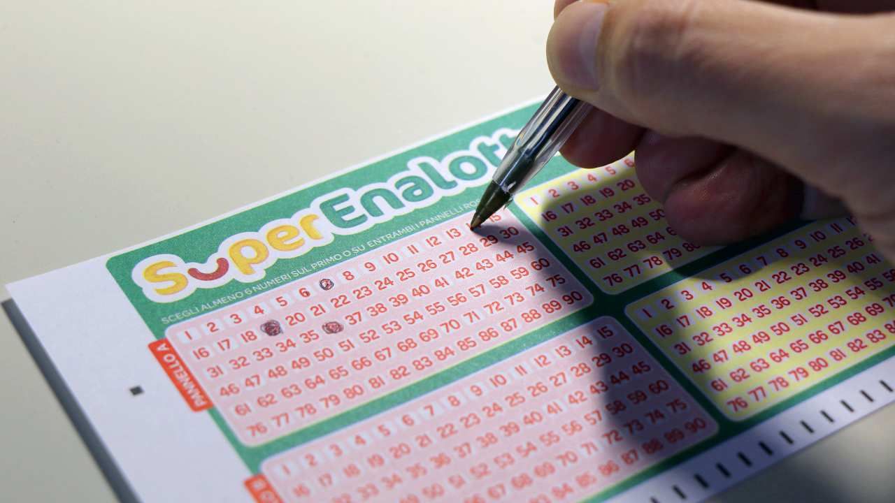 Tasse Stato vittoria lotteria 20 per cento trattenute fiscali