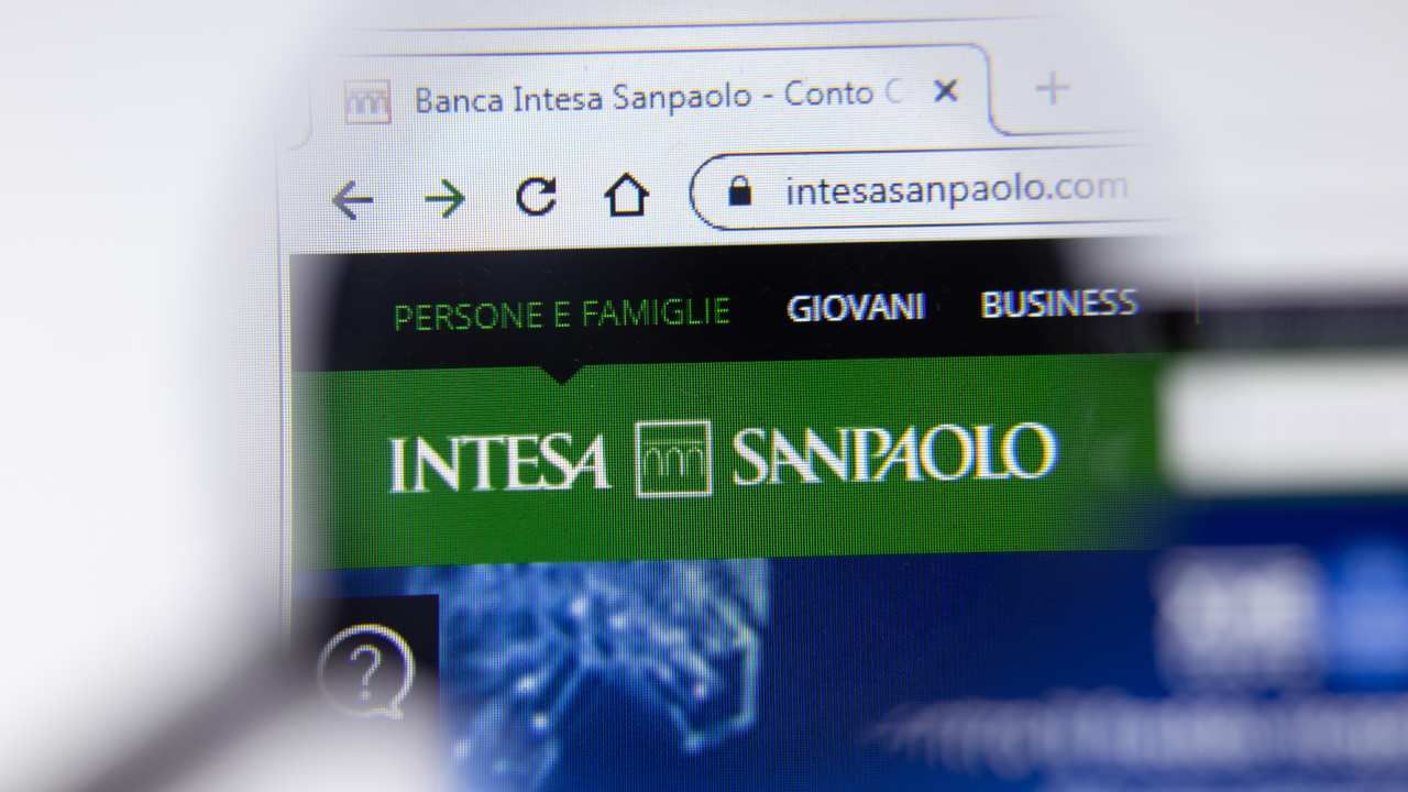 Banca Intesa Sanpaolo autonoma lascia Associazione Bancaria Italiana