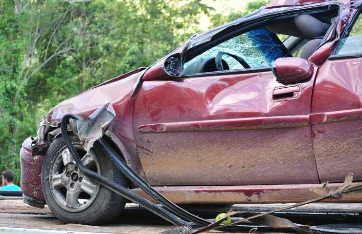 Incidente auto omissione 