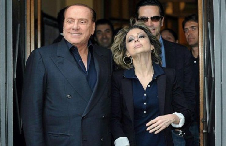 Eredità Silvio Berlusconi, il Cavaliere e Marina (Foto Canva) - bonificobancario.it 20230912